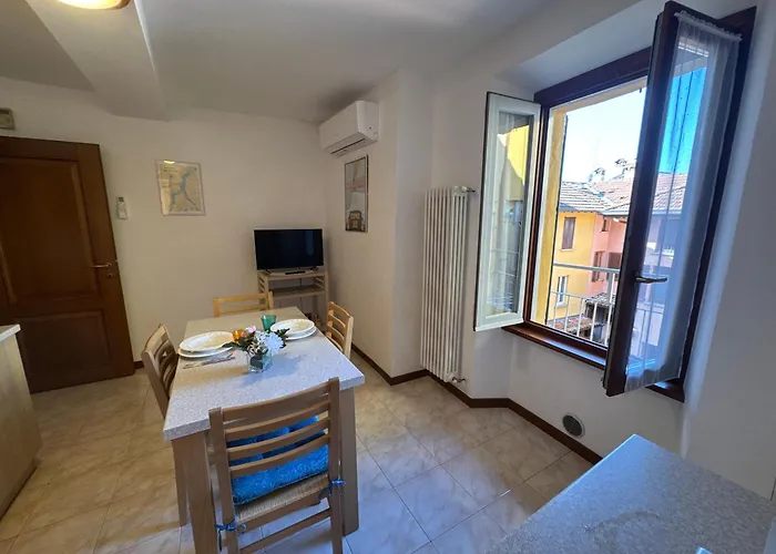 Castagna *
