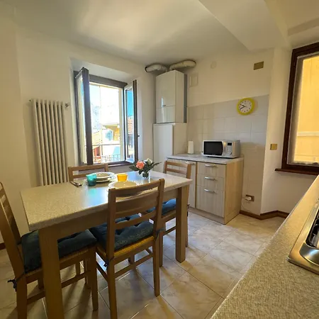 Castagna Apartment *